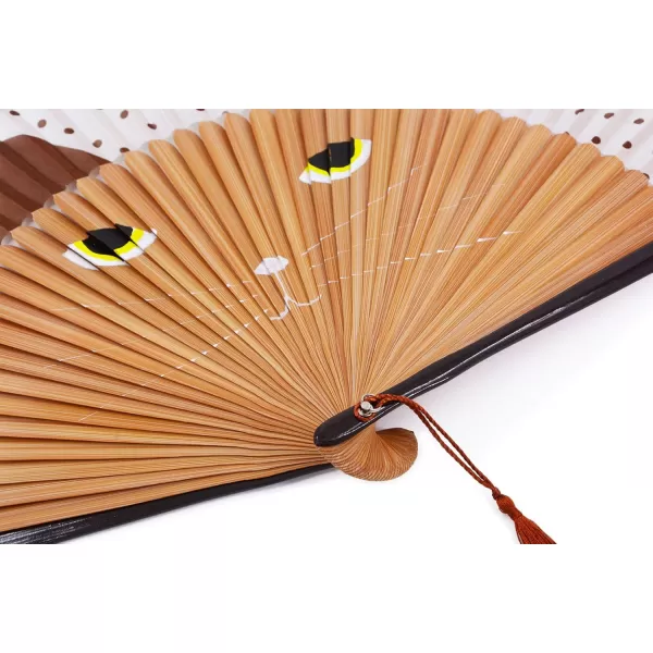 Amajiji Hand fans for women Folding fan Women Lovely Brown Cat Folding Silk Fan Handheld Fan for Wedding Dancing Church Party Gifts  With a Fabric Sleeve for Protection Brown