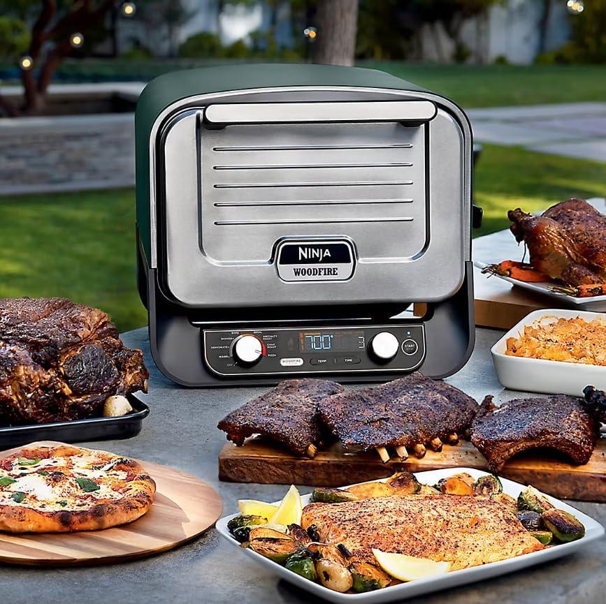 imageNinja Woodfire 8in1 Outdoor Smoker Pizza Oven with 5 Pizza Settings Green