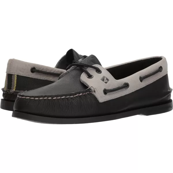 Sperry Men's Authentic Original 2-Eye Boat Shoe