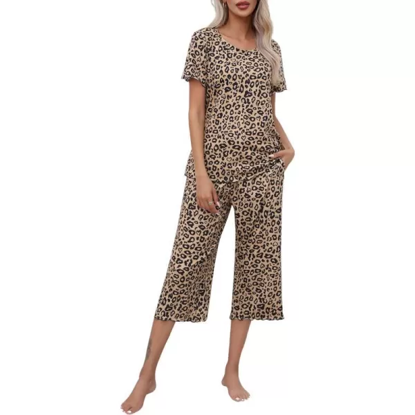 Ekouaer Womens Pajamas Set Short Sleeve Top With Capri Pants Pjs Lounge  Sleepwear Set SXXLLeopard