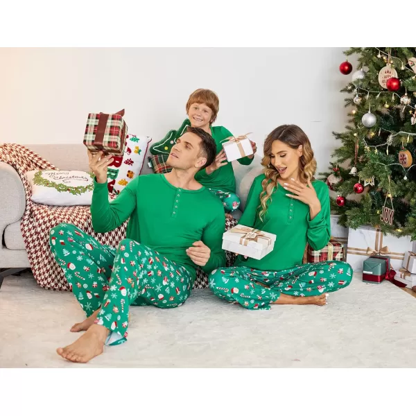 Ekouaer Christmas Pajamas Matching Family Pj Set Long Sleeve Tops and Plaid Pants for Sleepwear Soft Loungewear PjsMen Green Santa Claus