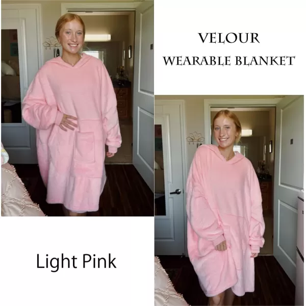 Ekouaer Womens Oversized Hooded Bathrobe Plush Soft Warm Robe Sherpa Wearable Blanket with Giant Pockets One Size Fits AllLight Pink