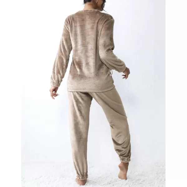 Ekouaer 2023 Women Fleece Pajama Sets Long Sleeve Tops and Pants PJ Sets Joggers Plush Loungewear Sleepwear S3XLBrown