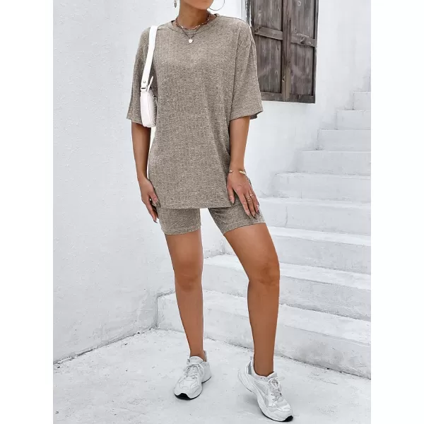 Ekouaer Pajamas 2 Piece Lounge Sets Ribbed Knit Matching Outfits Tshirt Biker Shorts Sleepwear Sweatsuits RegularPlus1camel