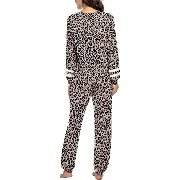 Ekouaer Sweatsuits Womens Loungewear Set Tracksuit Long Sleeve Pajamas Set with Pockets 2 Piece Outfits Lounge SetsClassic Leopard