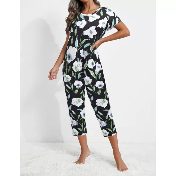 Ekouaer Womens Capri Pajama Sets Floral Print Short Sleeve Sleepwear Top and Capri Pants 2 Piece Loungewear with PocketsBlackwhite Lily