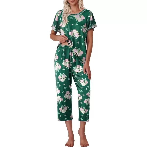 Ekouaer Womens Capri Pajama Sets Floral Print Short Sleeve Sleepwear Top and Capri Pants 2 Piece Loungewear with PocketsGreen Big Flowers