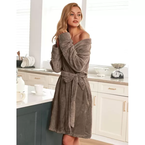 imageEkouaer Womens Plush Robes Soft Bathrobe Knee Length Warm Soft Robe Fleece Loungewear with Pockets SXXLBrown