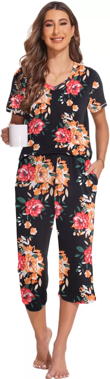imageEkouaer 2 Pack Womens Sleepwear Capri Pajama Sets Short Sleeve TwoPiece Pjs V Neck Tops ampamp Capri Pants with Pockets S3XLBlack Flowerblack