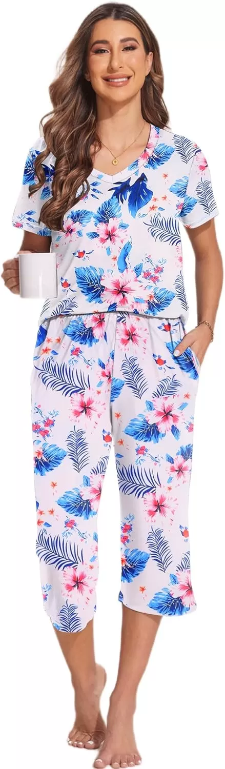 imageEkouaer 2 Pack Womens Sleepwear Capri Pajama Sets Short Sleeve TwoPiece Pjs V Neck Tops ampamp Capri Pants with Pockets S3XLFloral Blueblue Floral