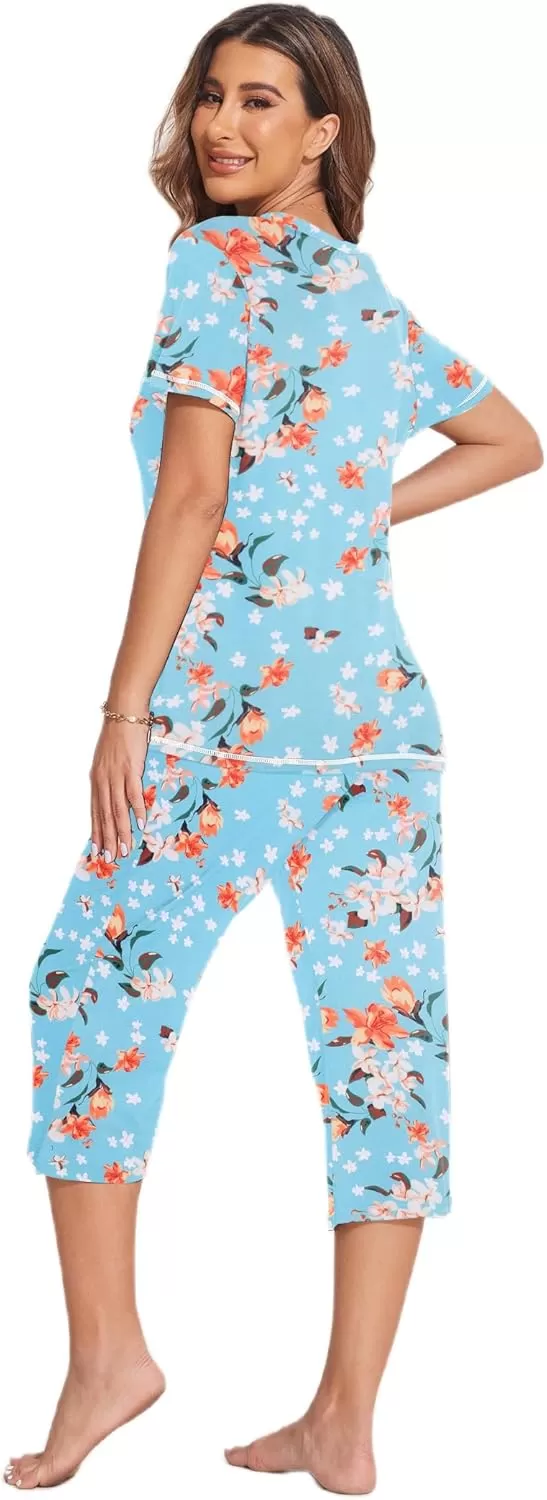 imageEkouaer 2 Pack Womens Sleepwear Capri Pajama Sets Short Sleeve TwoPiece Pjs V Neck Tops ampamp Capri Pants with Pockets S3XLGreen Flowersblack Big Flowers
