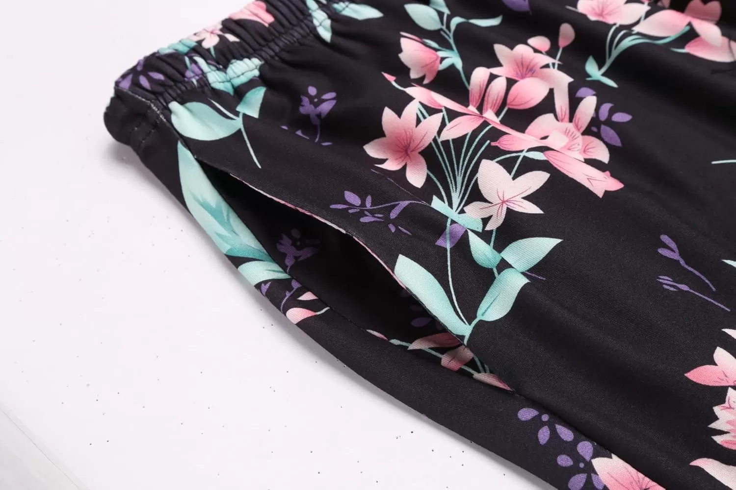 imageEkouaer 3 PCS Capri Pajamas for Women Set Short Sleeve Pajama Sets Floral Pj Sets Soft Sleepwear with PocketsBlack Flowers
