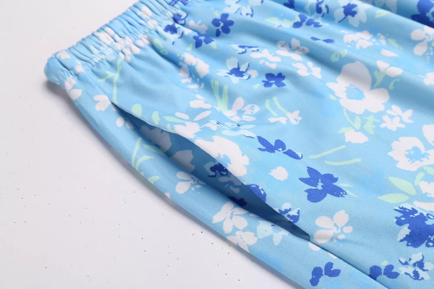 imageEkouaer 3 PCS Capri Pajamas for Women Set Short Sleeve Pajama Sets Floral Pj Sets Soft Sleepwear with PocketsBlue Flowers