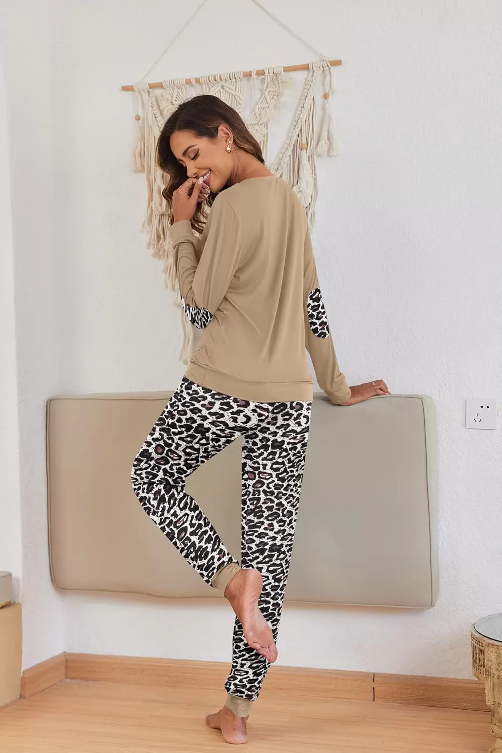 imageEkouaer Pajamas Set for Women Long Sleeve Crew Neck Comfy Pjs Lounge Sets With PocketsKhaki Leopard