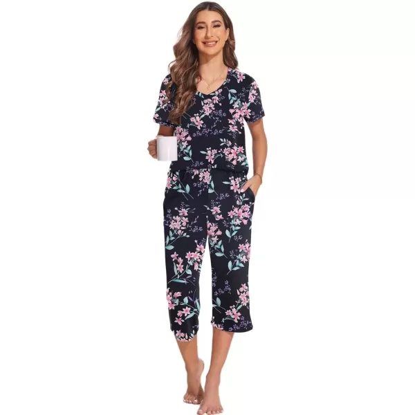 imageEkouaer 2 Pack Womens Sleepwear Capri Pajama Sets Short Sleeve TwoPiece Pjs V Neck Tops ampamp Capri Pants with Pockets S3XLGreen Flowersblack Big Flowers
