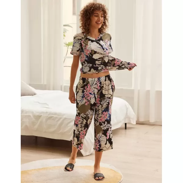 imageEkouaer Womens Sleepwear Capri Pajama Sets Short Sleeve TwoPiece Pjs V Neck Tops ampamp Capri Pants with Pockets S3XLPink Leaves