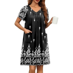 image:imageEkouaer Women Robe Zipper Front Mumu Duster Robes Zip Up Housecoat Soft Sleepwear with PocketsWhite Black Floral