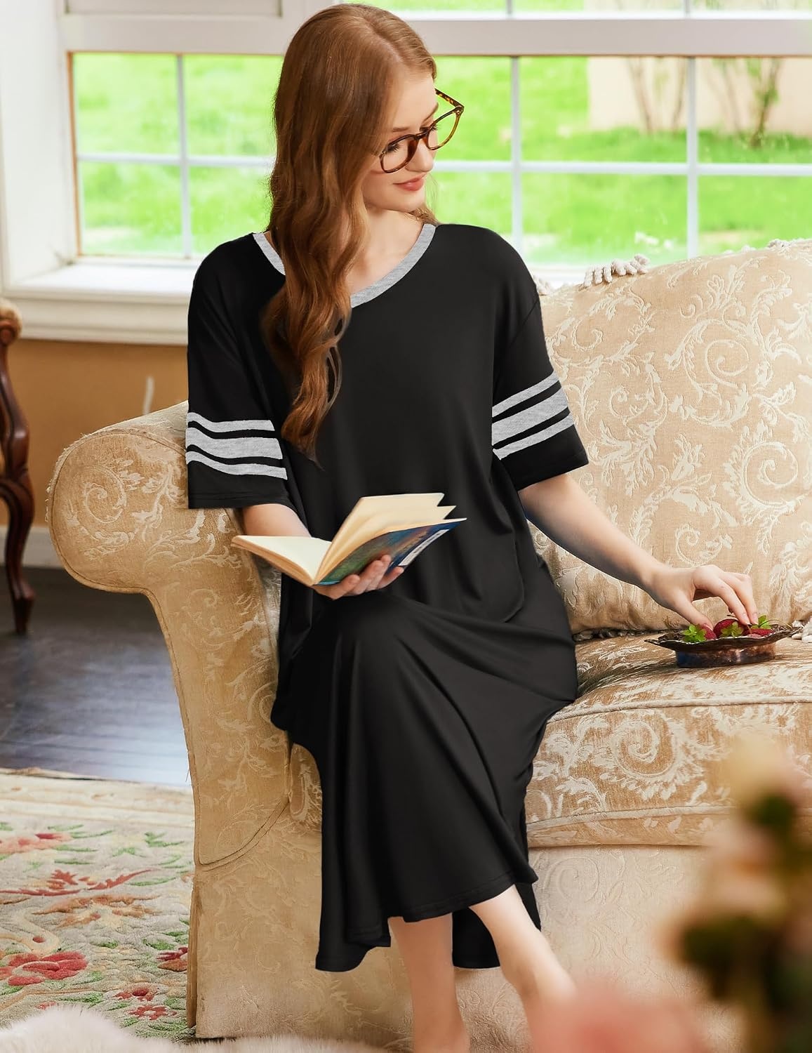 image:imageEkouaer Nightgowns for Women Long Nightgown Plus Size Moo Moos House Dress  Color Block Sleep Dress Short Sleeve Sleepwear V Neck Loungewear Oversized Lounge Dress M5XL Daily Wear Sleep HomeBlack