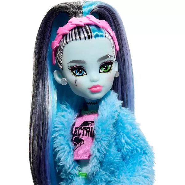 Monster High Creepover Party Doll Frankie Stein with Pet Dog Watzie Sleepover Clothes ampamp Accessories like Pillow ampamp Furry RobeMulticolor