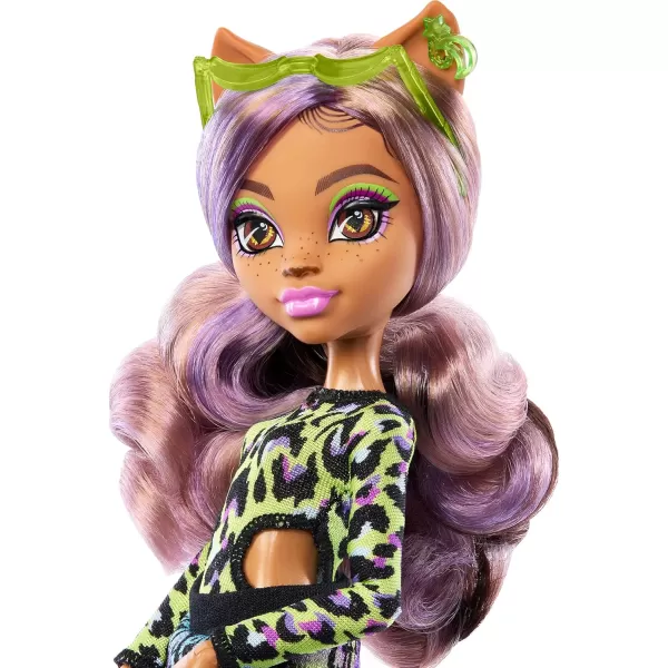 Monster High Scareadise Island Heath Burns Doll with Flame Hoodie Swim Trunks and Beach Accessories Like SunglassesClawdeen