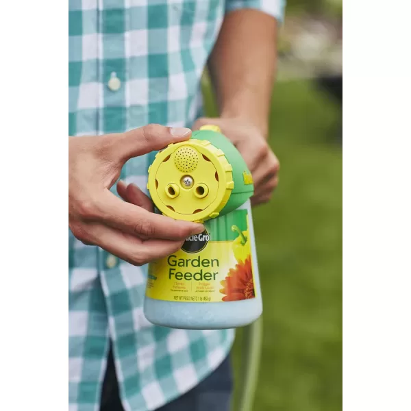 Miracle-Gro Garden Feeder