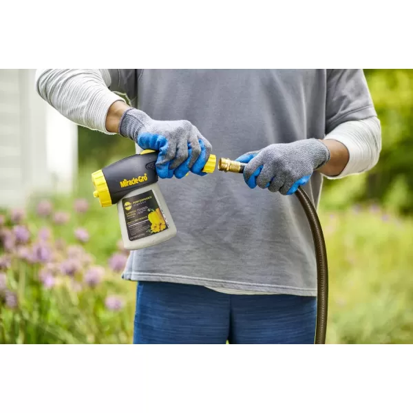 Miracle-Gro Performance Organics All Purpose Plant Nutrition, 1 lb. - All Natural Plant Food For Vegetables, Flowers and Herbs - Apply Every 7 Days For Best Results - Feeds up to 200 sq. ft.