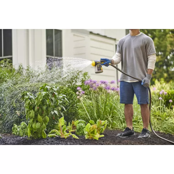 Miracle-Gro Performance Organics Garden Feeder, 12 oz. - Includes First Feeding of Miracle-Gro Performance Organics Plant Nutrition Inside - Feed Vegetables, Flowers and Herbs While Watering