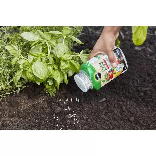 Miracle-Gro Shake 'N Feed Tomato, Fruit &amp; Vegetable Plant Food, Plant Fertilizer, 4.5 lbs. 