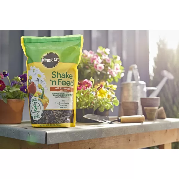 Miracle-Gro Shake 'n Feed Extended Boost, Fertilizer for Plants, Feeds Up to 6 Months, 3 lbs.
