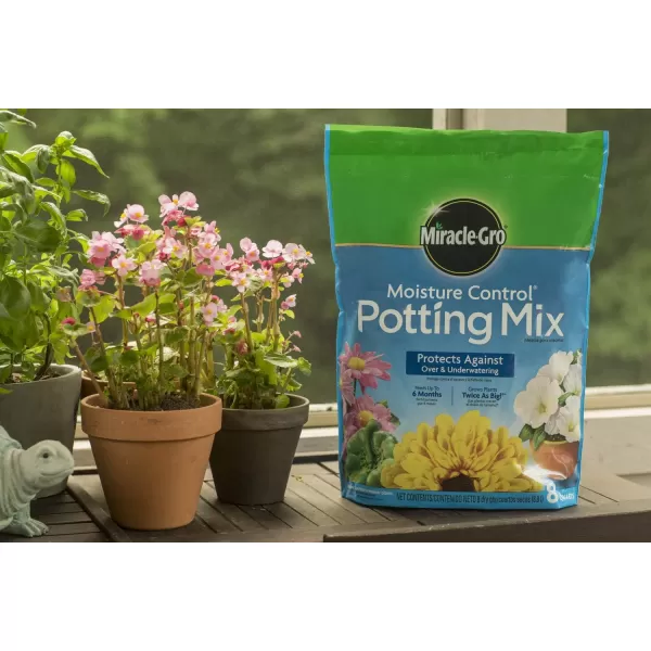 Miracle-Gro VB300519 Potting Mix, 8 qt. )