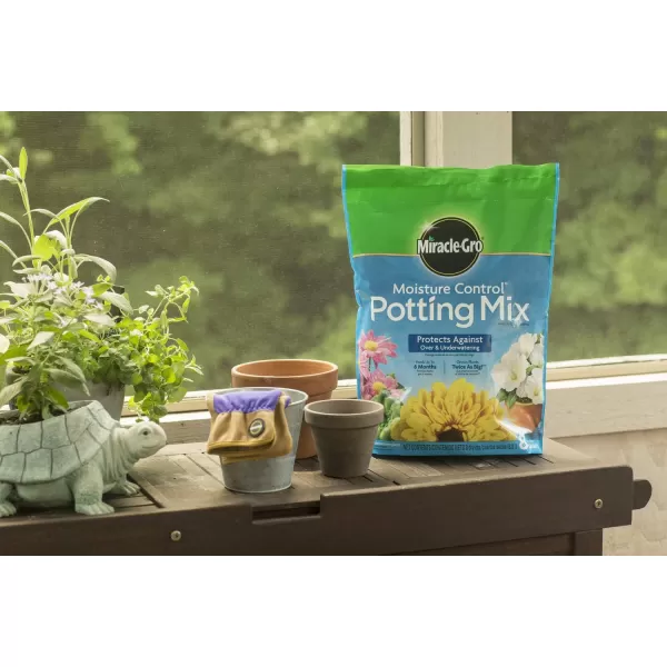 Miracle-Gro VB300519 Potting Mix, 8 qt. )