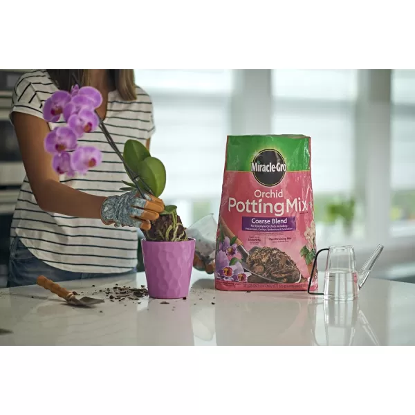Miracle-Gro Water Soluble Orchid Food, Plant Fertilizer, 8 oz.