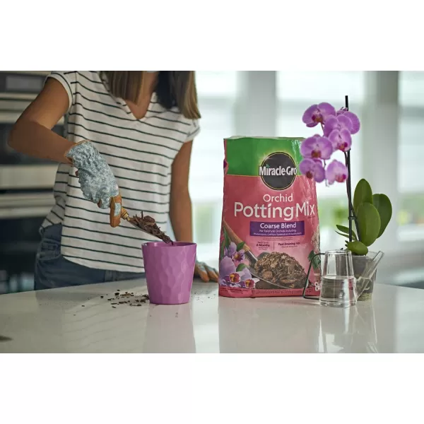 Miracle-Gro Water Soluble Orchid Food, Plant Fertilizer, 8 oz.