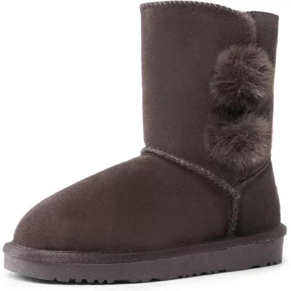 Pompom-brown